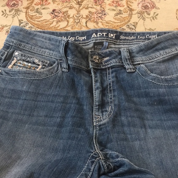 Apt. 9 pocket-detail capris - Picture 2 of 6